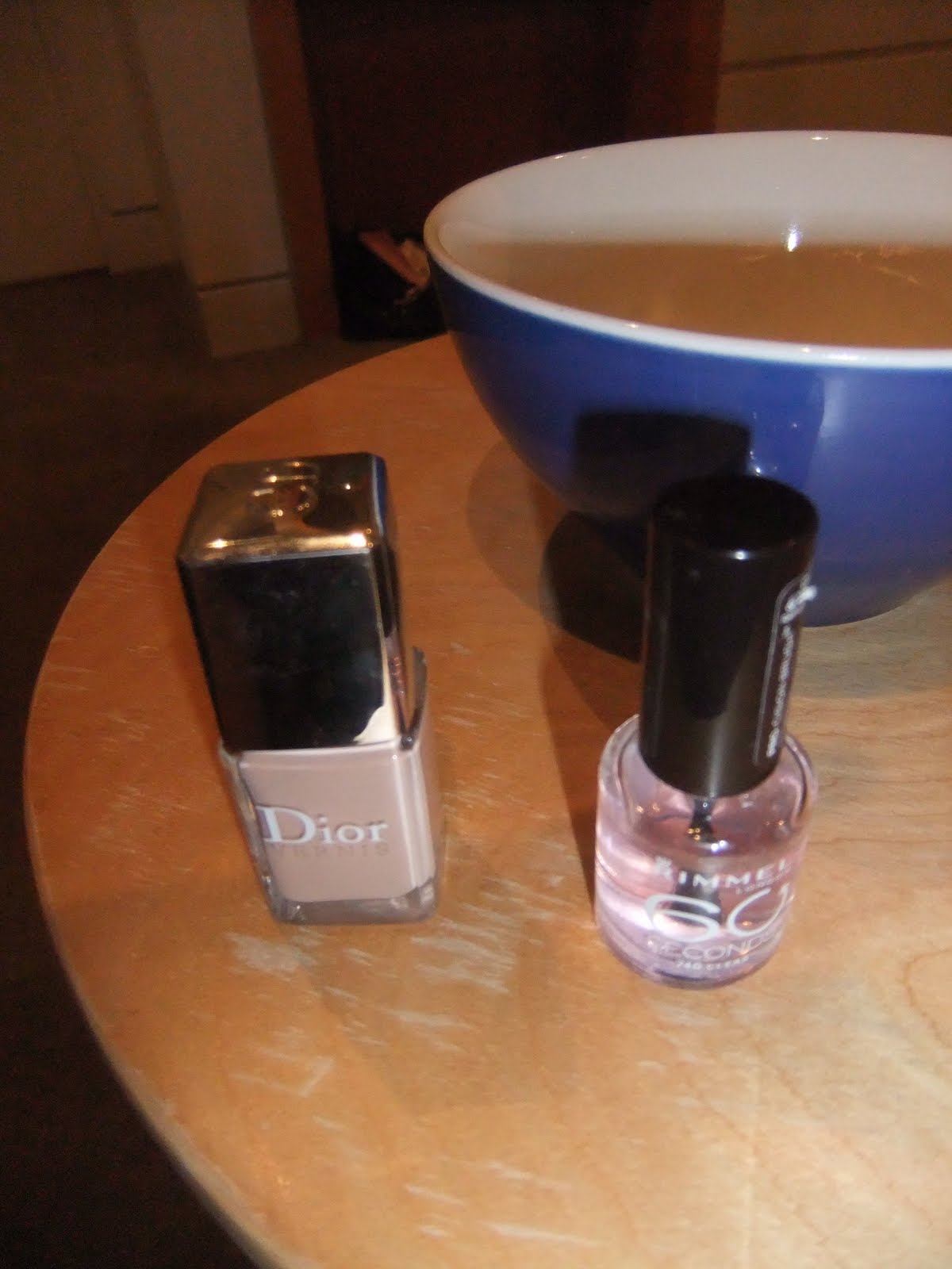 How To Do Newspaper Nails With Vodka